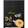 Image 5 : 9 Vintage Brooches 1 Stick Pin, 1 Pin