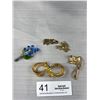 Image 2 : Lot of 5 Vintage Brooches