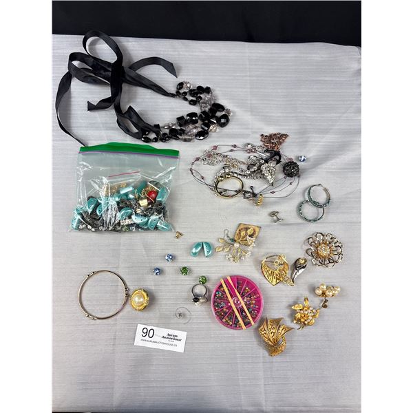 1 Bag of Jewelry For Parts Or Crafts