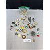 Image 1 : 1 Bag of Jewelry For Parts Or Crafts