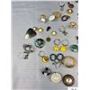 Image 2 : 1 Bag of Jewelry For Parts Or Crafts