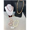 Image 1 : 6 Piece Lot - Genuine Gemstone beggars necklace, MOP, Shell Necklaces