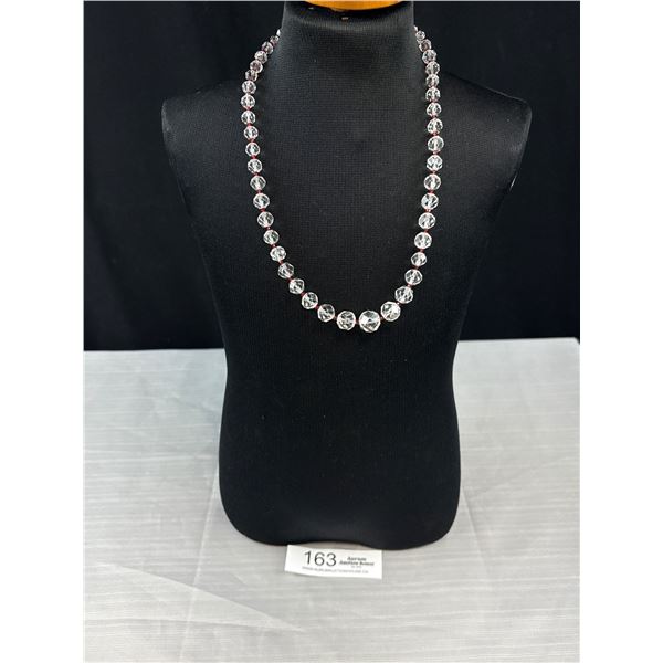 20" Facetted Graduated Crystal Beaded Necklace With  Vintage Filigree Clasp Marked 14K/20