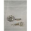 Image 4 : 4 Vintage Rhinestone Brooches