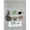 Image 1 : 5 Assorted  Vintage Brooches/Pins