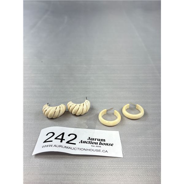 2 Pairs 14k 585 Gold Post & Embellishments Half Hoop Earrings - One Is Missing Two Stripes, Repairab