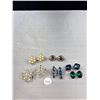 Image 1 : 5 Pairs Of Vintage Clip On Earrings