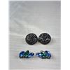 Image 2 : 4 Pairs Of Vintage Clip On Earrings