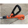 Image 5 : BLACK & DECKER STRING TRIMMER AND HEDGE TRIMMER