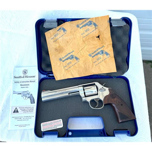 SMITH & WESSON 357 MAG MODEL 686 REVOLVER