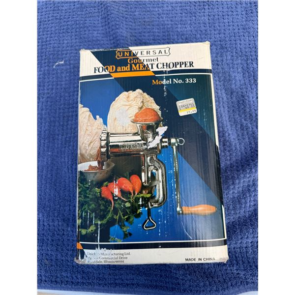 GOURMET FOOD AND MEAT CHOPPER - WORKS!