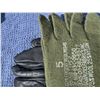 Image 5 : MILITARY LEATHER GLOVES AND WOOL LINERS