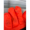 Image 3 : GLOVES AND MITTENS - BLAZE ORANGE