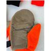Image 6 : GLOVES AND MITTENS - BLAZE ORANGE
