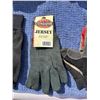Image 5 : WORK GLOVES AND CRAFTSMAN WORK GLOVES