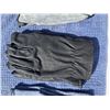 Image 4 : LEATHER WORK AND DRESS GLOVES