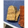 Image 3 : LEATHER MITTENS, LEATHER GLOVES, AND WOOL MITTENS