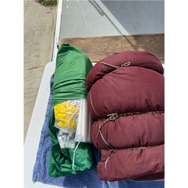 TENT AND SLEEPING BAG