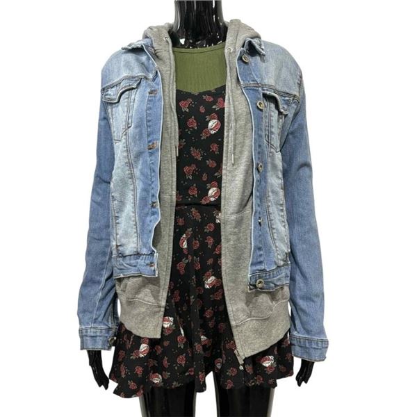 Child's Play (2019) - Falyn (Beatrice Kitsos) 2 Costumes (6 Pieces)