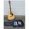 Image 1 : Yamaha F210 Acoustic Guitar w/ Case & Books