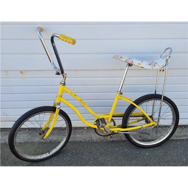 Schwinn Stingray Fair Lady Bicycle Made in USA w/ Chopper-Style Handles & Banana Seat
