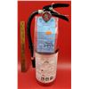 Image 1 : Fire Extinguisher