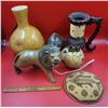 Image 1 : Lion Statue, Vase & Assorted Collectibles
