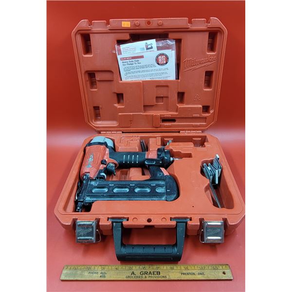 Milwaukee Heavy-Duty Brad Nailer