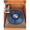 Image 2 : Victor Talking Machine Co. Victrola No. 2 Gramophone w/ Gramophone Record Storage