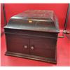 Image 1 : VTG VictorTalking Machine Co. Victrola Record Player