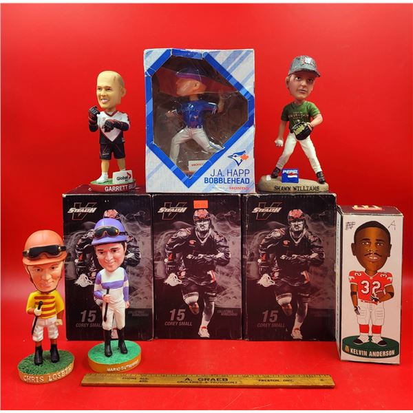 Lot Of Football & Baseball Bobble Heads