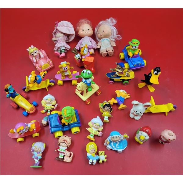 Lot Of Assorted Small VTG Toys Including Strawberryland Miniature, Garfield & Muppets