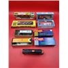 Image 1 : Lot Of Railroad Trains & Pieces Including Roundhouse