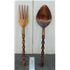 Image 1 : Large Wooden Fork & Spoon Decor