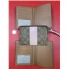 Image 2 : 2 Michael Kors Wallets & Coach Wristlet