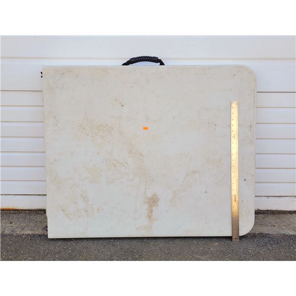 Plastic Folding Table