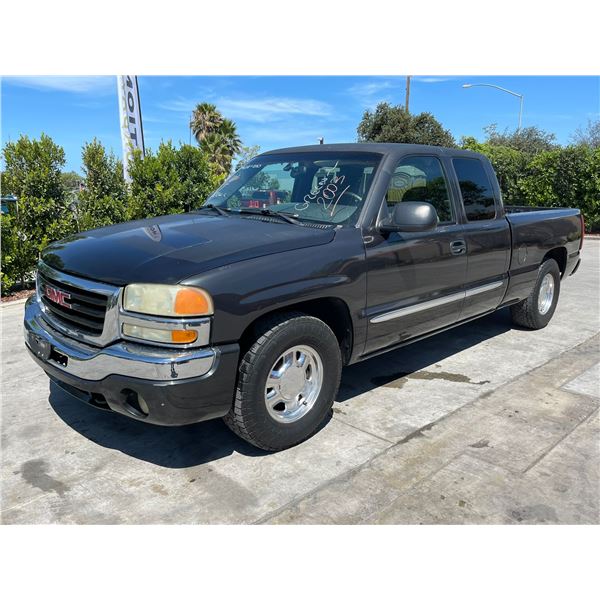 GMC SIERRA 2003 T-DONATION