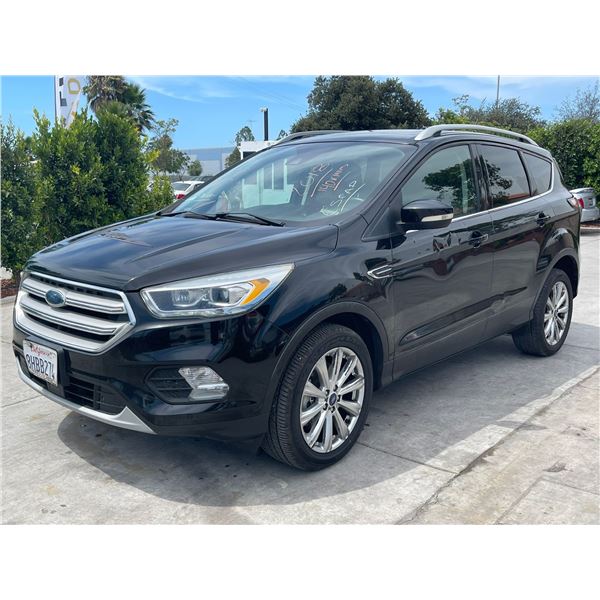 FORD ESCAPE 2018 T-2 DAYS