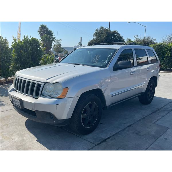 JEEP  GD CHEROKEE 2010 SALV T/DONATION