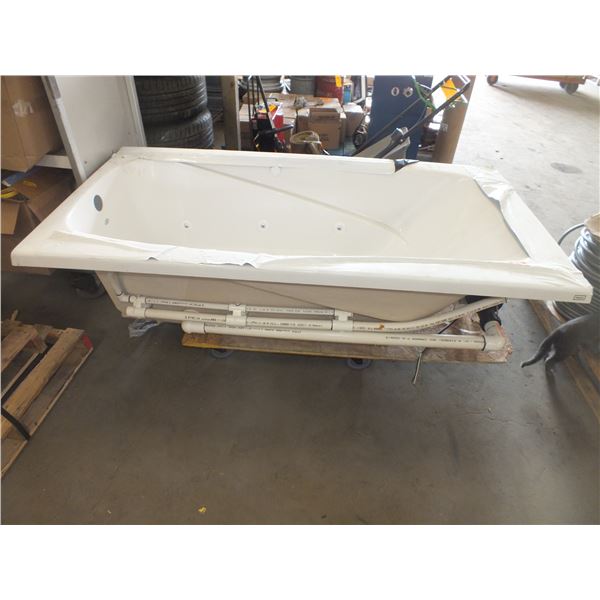 Jacuzzi Tub w/ Pump