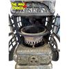 Image 9 : Beautiful Antique McClary MFG Co. Famous Cast iron Stove