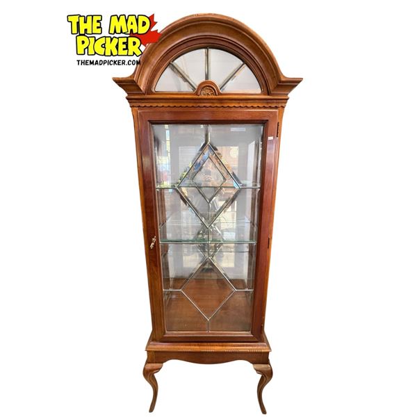 Vintage Lexington Flemish Curio Bevelled Glass Front Bow Legged Display Cabinet