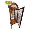 Image 6 : Vintage Lexington Flemish Curio Bevelled Glass Front Bow Legged Display Cabinet