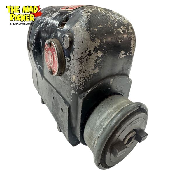 Vintage Bosch MJA4D-102 Magneto
