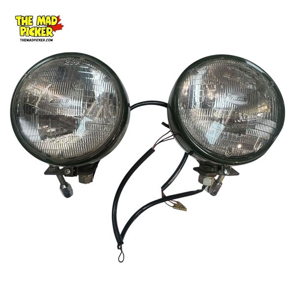 Pair Of Vintage Koito 2D1X Car Lights