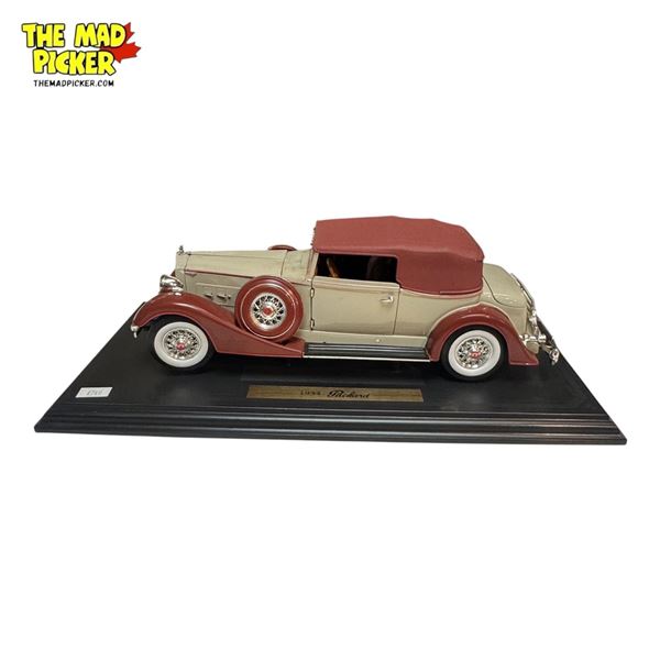 Packard 1934 1:18 Scale Die Cast Model Car