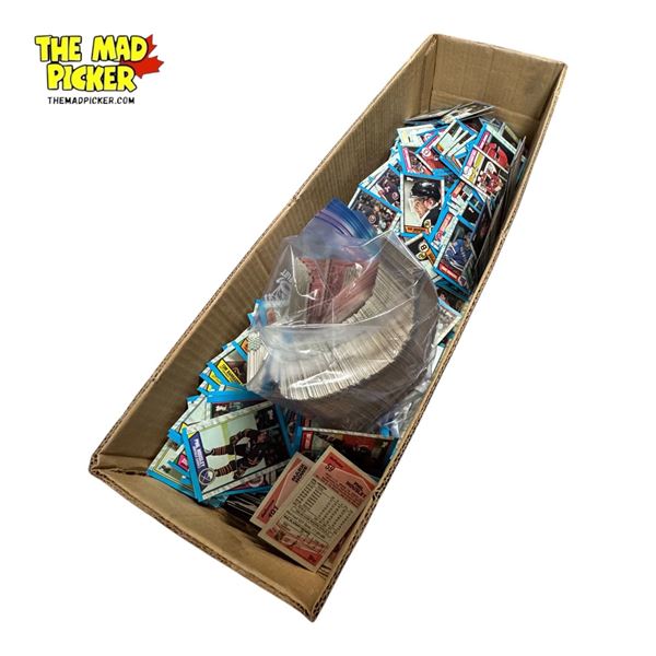 Large Collection Of Assorted Vintage Hockey Cards