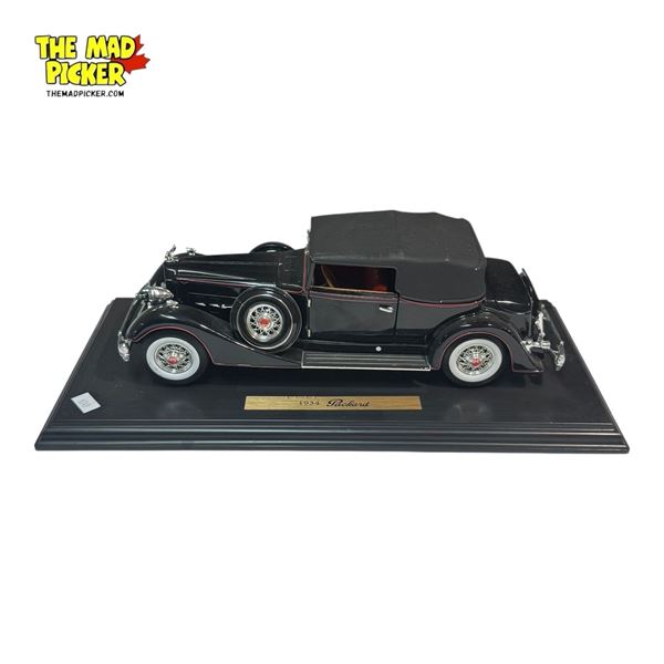 Packard 1934 1:18 Scale Die Cast Model Car