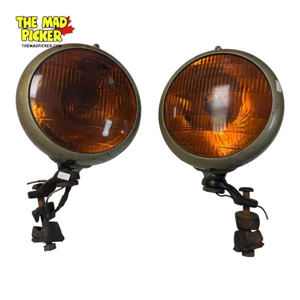 Pair Of Vintage Appleton Electric Lorraine Model 75 Orange Glass Car Lights