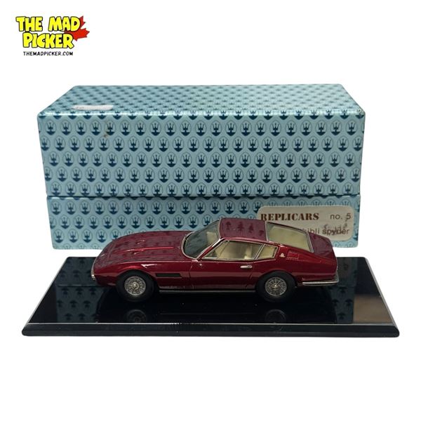 Replicars BV No. 4 Maserati Ghibli Diecast - Missing a Mirror